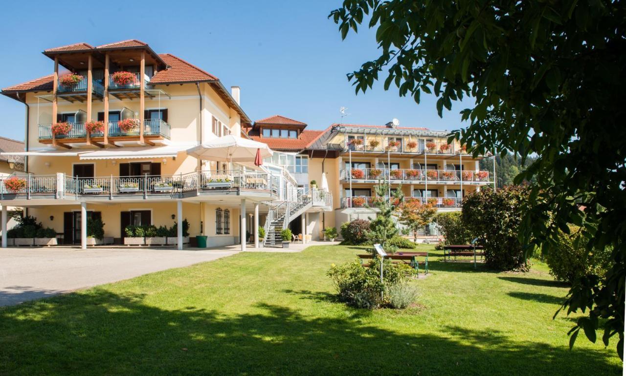 Hotel Seehof Sankt Georgen am Längsee Kültér fotó